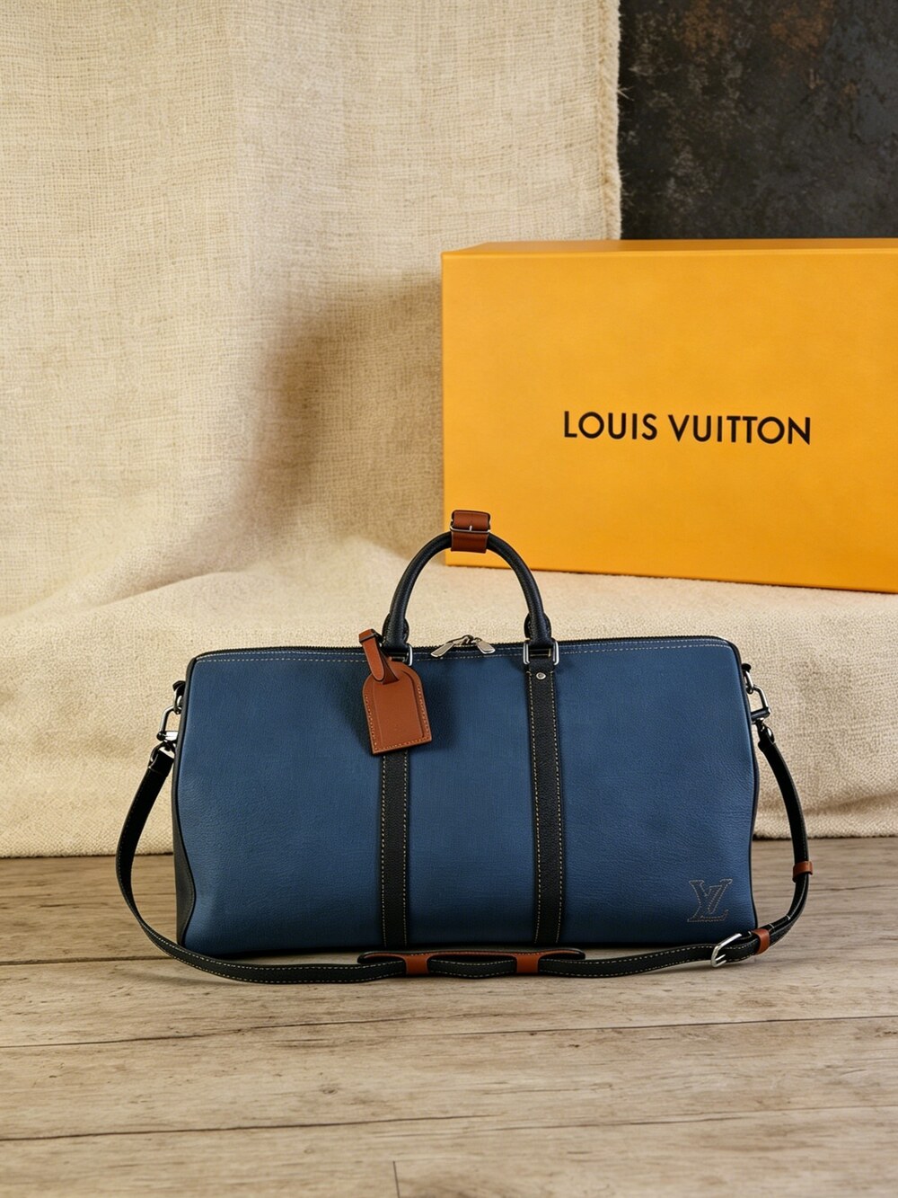 Louis Vuitton Keepall Bandoulière 50 Taurillon Blue